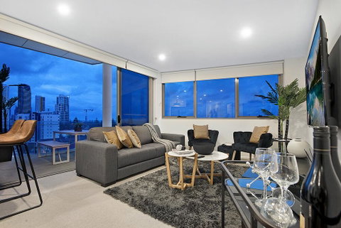 NEO Apartments Mermaid Beach - Holiday Cairns 1