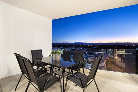 NEO Apartments Mermaid Beach - Holiday Cairns 3