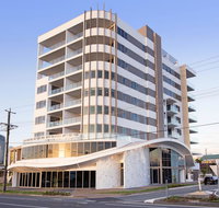 NEO Apartments Mermaid Beach - Holiday Cairns