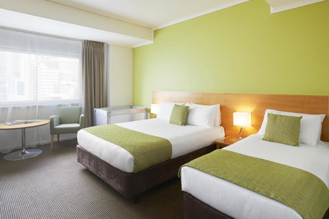 Novotel Perth Langley - Holiday Cairns 31