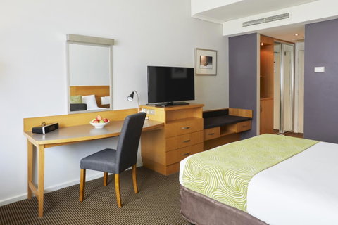 Novotel Perth Langley - Holiday Cairns 33