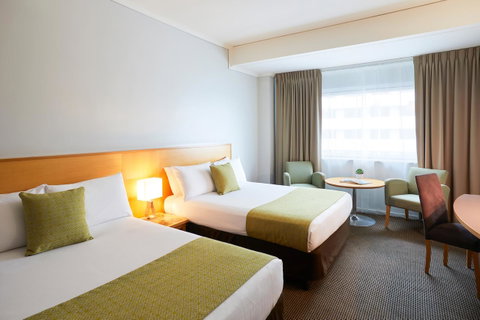 Novotel Perth Langley - Holiday Cairns 23