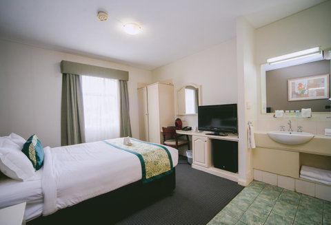 Hotel Northbridge - Holiday Cairns 3