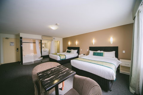 Hotel Northbridge - Holiday Cairns 16