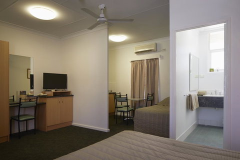 Baileys Parkside Motel By VetroBlu - Holiday Cairns 12