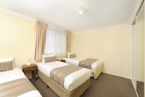 Lodestar Waterside Apartments - Holiday Cairns 44