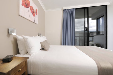Lodestar Waterside Apartments - Holiday Cairns 7