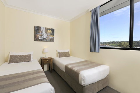 Lodestar Waterside Apartments - Holiday Cairns 41
