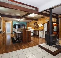 Rustic Retreat Esperance - Holiday Cairns