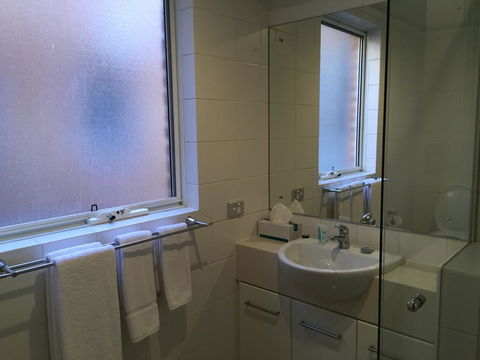 West End District Apartments - Holiday Cairns 6