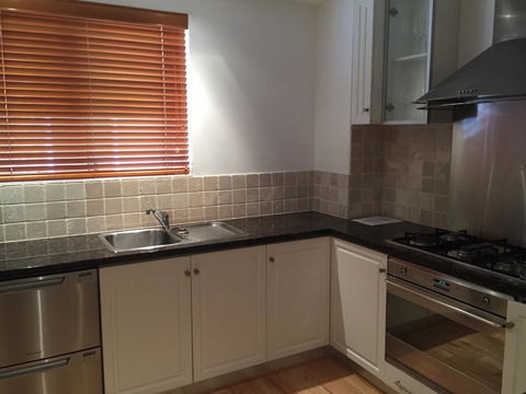 West End District Apartments - Holiday Cairns 15