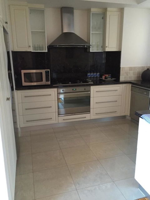 West End District Apartments - Holiday Cairns 17