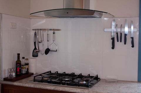 Lotti's House - Holiday Cairns 8