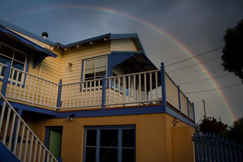 Lotti's House - Holiday Cairns 11