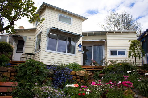 Lotti's House - Holiday Cairns 17