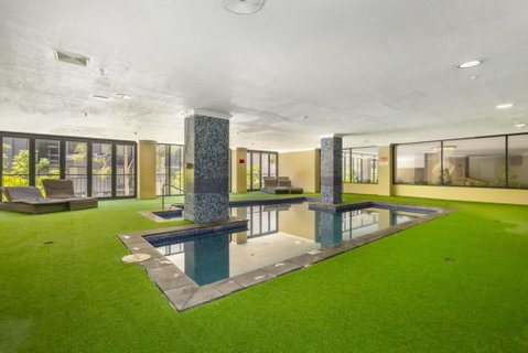 Oversized Eastend Sleeps 6 Free PARKING+POOL WIFI - Holiday Cairns 29