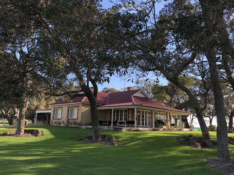 Caves Road Guest Houses - Holiday Cairns 19