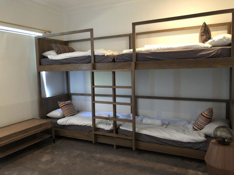 Caves Road Guest Houses - Holiday Cairns 20