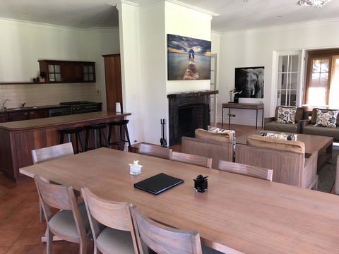 Caves Road Guest Houses - Holiday Cairns 15