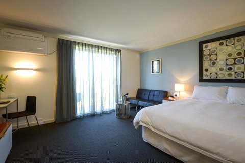 Sullivans Hotel - Holiday Cairns 18