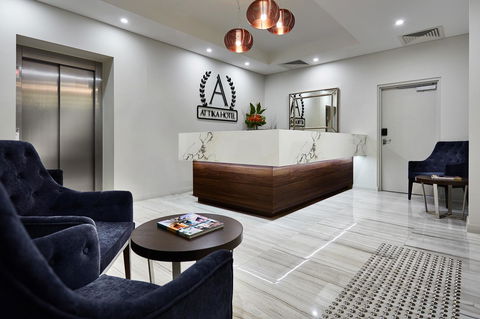 Attika Hotel - Holiday Cairns 10