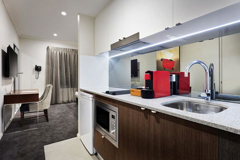 Attika Hotel - Holiday Cairns 22