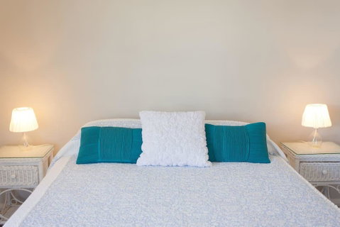 Fremantle Local Beach Studio - Holiday Cairns 7