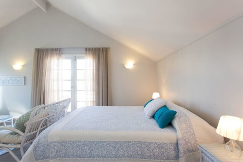 Fremantle Local Beach Studio - Holiday Cairns 16