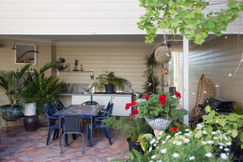 Fremantle Local Beach Studio - Holiday Cairns 11