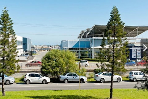 Fremantle Local Beach Studio - Holiday Cairns 5