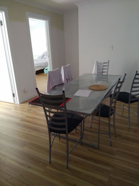 DIANELLA Budget Rooms Happy Place To Stay - Holiday Cairns 34