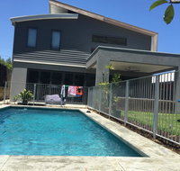 The Pool House - Fremantle - Holiday Cairns