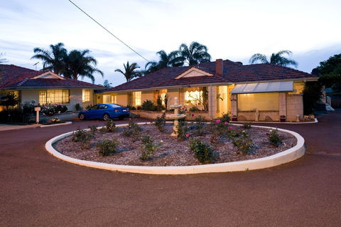 Armadale Cottage Bed & Breakfast - Holiday Cairns 32