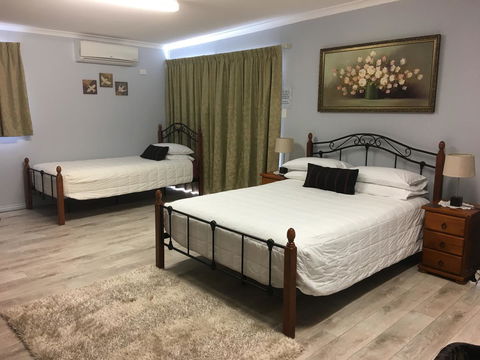 Armadale Cottage Bed & Breakfast - Holiday Cairns 3