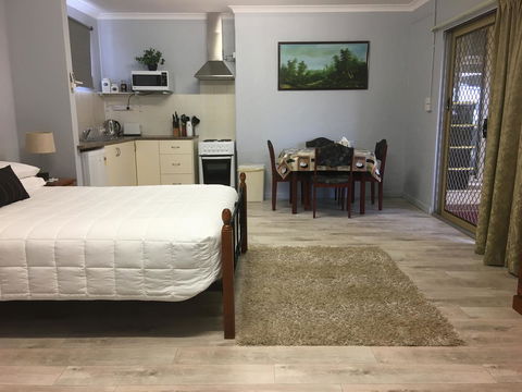 Armadale Cottage Bed & Breakfast - Holiday Cairns 7