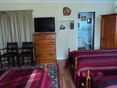Armadale Cottage Bed & Breakfast - Holiday Cairns 28