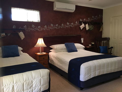 Armadale Cottage Bed & Breakfast - Holiday Cairns 19