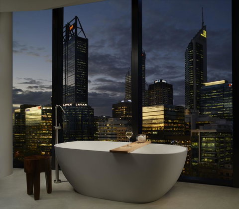 The Ritz-Carlton, Perth - Holiday Cairns 6