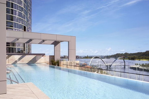 The Ritz-Carlton, Perth - Holiday Cairns 1