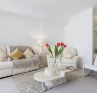 Perth Luxury City Apartment- Free Parking - Holiday Cairns