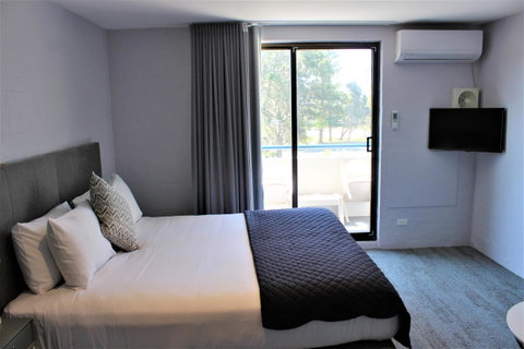 Atrium Hotel Mandurah - Holiday Cairns 7