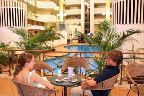 Atrium Hotel Mandurah - Holiday Cairns 18