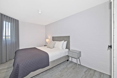 Atrium Hotel Mandurah - Holiday Cairns 35