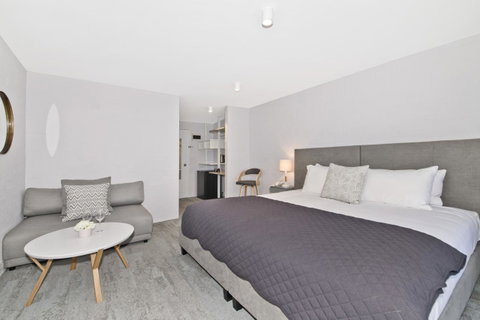 Atrium Hotel Mandurah - Holiday Cairns 16