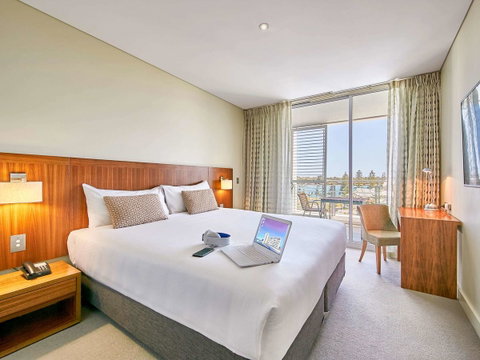 The Sebel Mandurah - Holiday Cairns 11