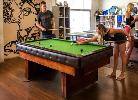 The Hive Hostel - Traveler Friendly, Passport Only - Holiday Cairns 0