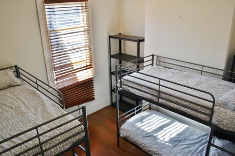 The Hive Hostel - Traveler Friendly, Passport Only - Holiday Cairns 34