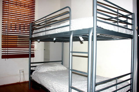 The Hive Hostel - Traveler Friendly, Passport Only - Holiday Cairns 28