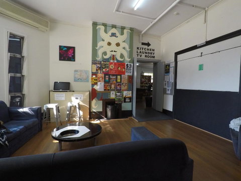 The Hive Hostel - Traveler Friendly, Passport Only - Holiday Cairns 23