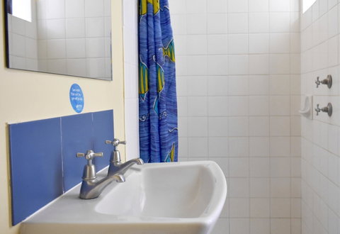 Billabong Backpackers Resort - Holiday Cairns 2
